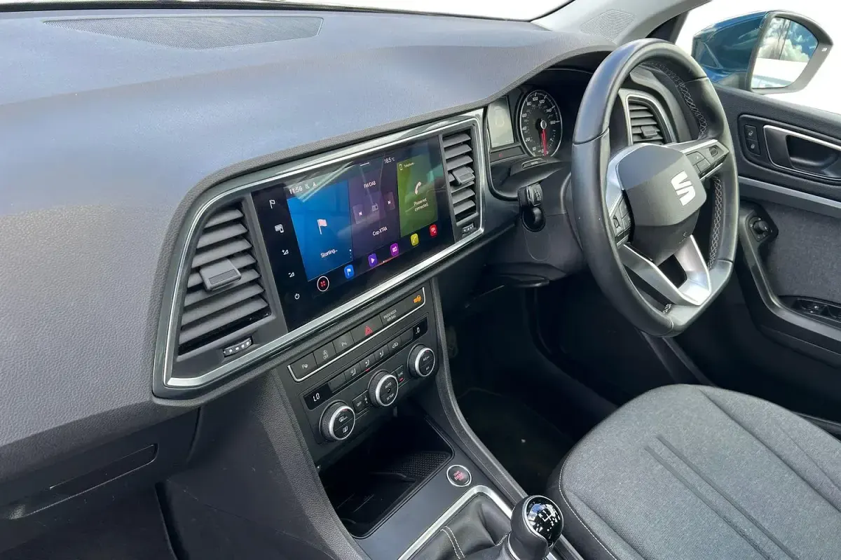 Used Seat Ateca SE Technology 110 HP (80 kW) 2022 Aurora blue SUV