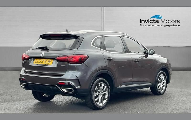 Used MG HS SE 162 HP (119 kW) 2023 Grey SUV