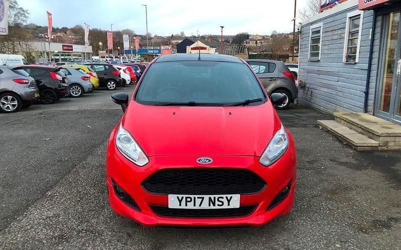 Used Ford Fiesta ST-Line 140 HP (102 kW) 2017 Red Hatchback