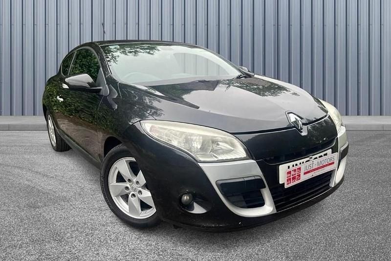 Used 2010 Renault Mégane III Dynamique Coupe | £2,250 (Fair price) - Image 1/1