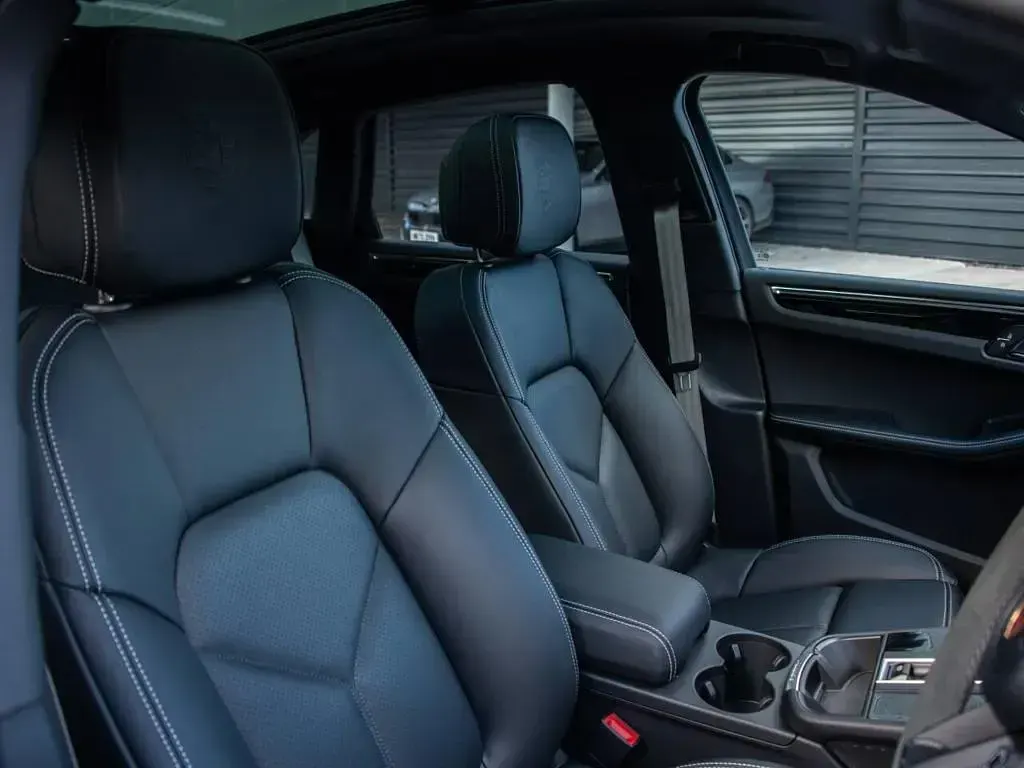 Used Porsche Macan 265 HP (194 kW) 2026 Grey SUV