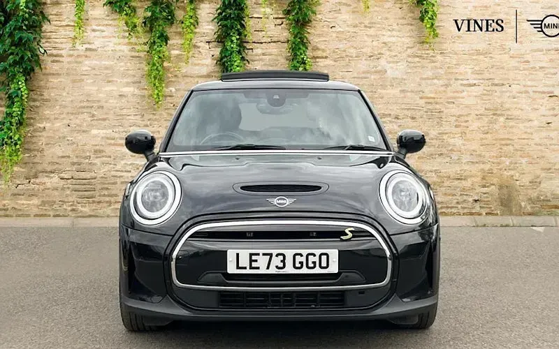 Used Mini Cooper Level 3 135 kW (184 HP) 2023 Hatchback