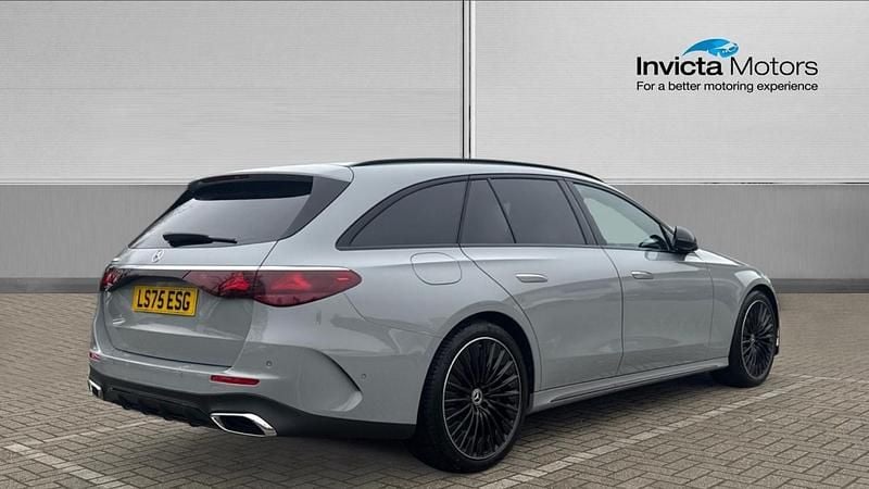 New Mercedes E300 Urban 313 HP (230 kW) 2025 Alpine grey Estate