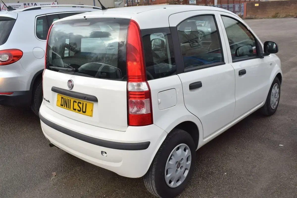 Used Fiat Panda Active 69 HP (50 kW) 2011 White Hatchback