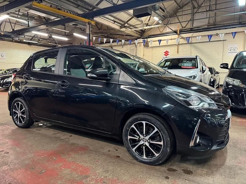 Black Used 2018 Toyota Yaris Hatchback | £4,500 (Fair price) - Image 1/4