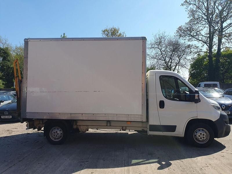 Used Citroën Relay 130 HP (95 kW) 2018 White Van