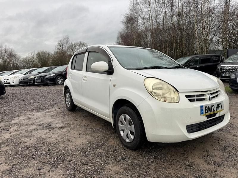Used Toyota Passo 2026 White Hatchback