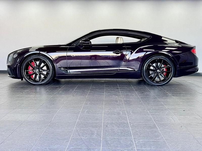 Begagnad Bentley Continental 2021 Svart Sportkupé