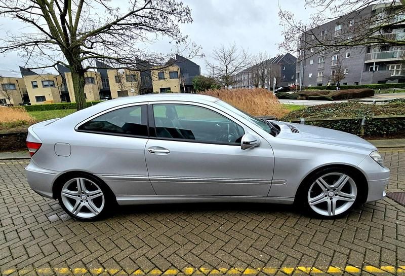 Used Mercedes CLC180 AMG line 143 HP (105 kW) 2009 Silver Hatchback
