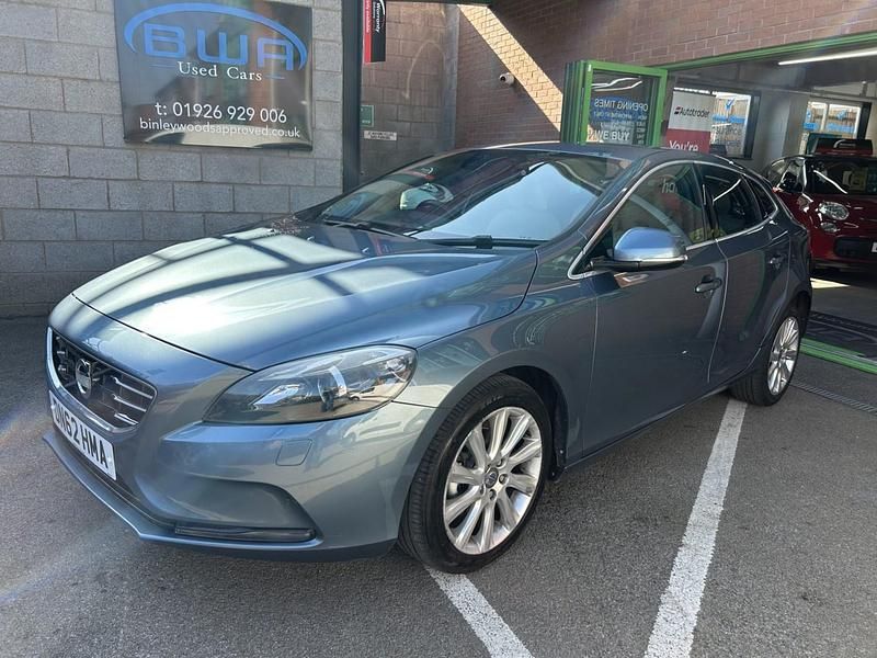 Usado Volvo V40 SE Lux 2012 Azul Citadino