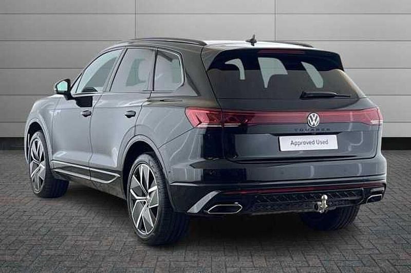 Usado VW Touareg Black Edition 286 HP (210 kW) 2025 Preto SUV