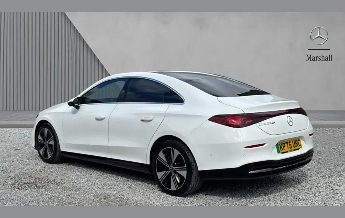 Usado Mercedes CLA 250+ 200 kW (272 HP) 2025 Branco Sedan