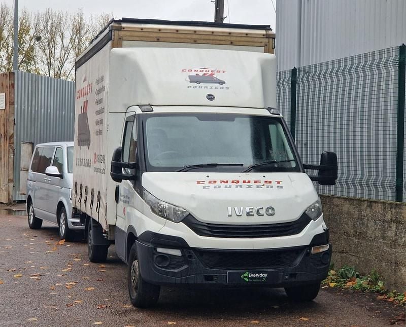 White Used 2017 Iveco Daily Cabriolet | £1,999 (Fair price) - Image 1/3
