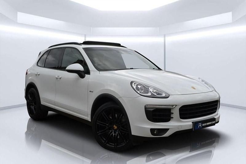 White Used 2014 Porsche Cayenne SUV | £20,990 (Fair price) - Image 1/4