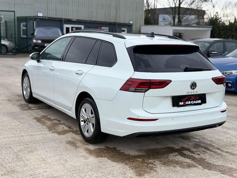 Used VW Golf VIII Life 150 HP (110 kW) 2021 White Estate