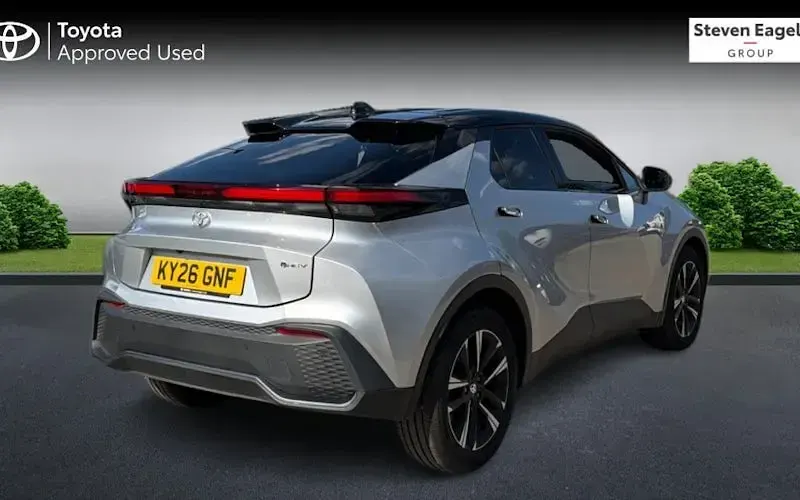 New Toyota C-HR Design 140 HP (102 kW) 2026 Silver SUV