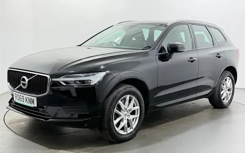 Usado Volvo XC60 Momentum 190 HP (139 kW) 2019 Preto SUV