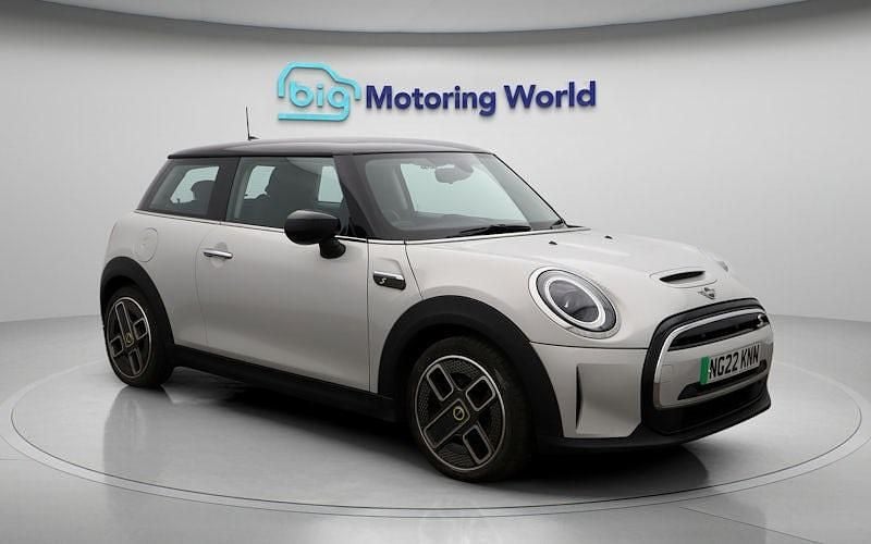 Used 2023 Mini Cooper Level 1 Hatchback | £12,800 (Good price) - Image 1/4
