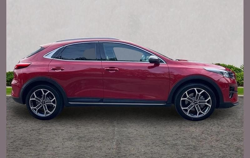 Used Kia XCeed 141 HP (103 kW) 2022 Red SUV