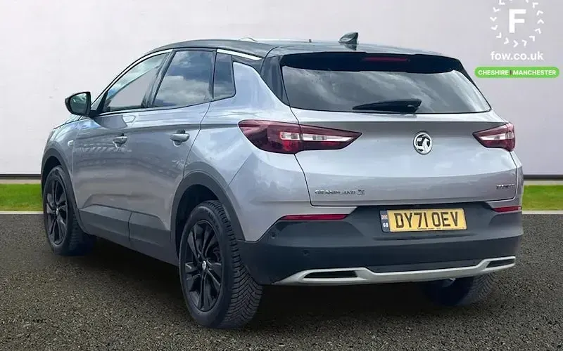 Used Vauxhall Grandland X SRi 131 HP (96 kW) 2021 Grey SUV