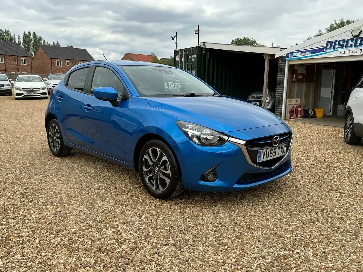 Used Mazda 2 Inclusive 90 HP (66 kW) 2015 Blue Hatchback
