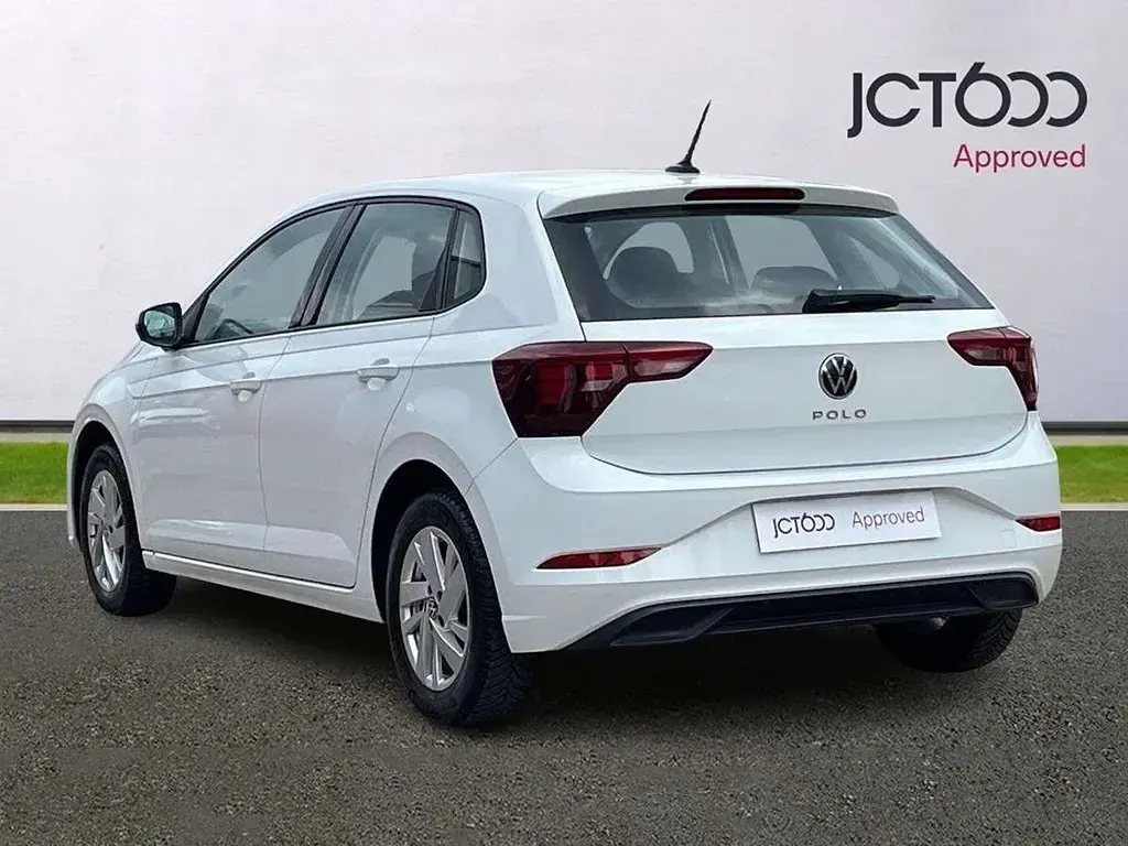 Used VW Polo Life 94 HP (69 kW) 2021 White Hatchback