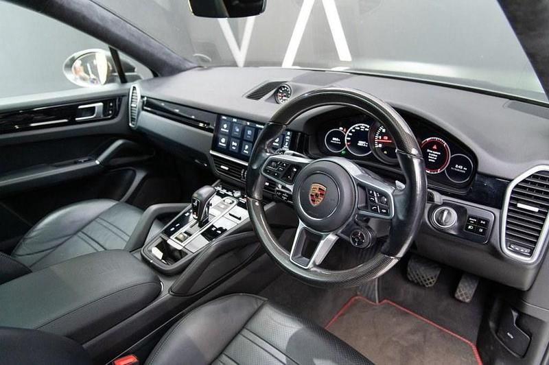 Used Porsche Cayenne 340 HP (250 kW) 2019 Grey SUV