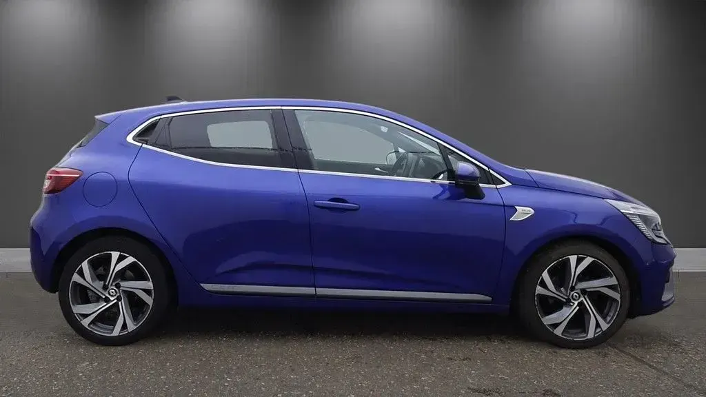 Used Renault Clio RS Line 90 HP (66 kW) 2022 Blue Hatchback