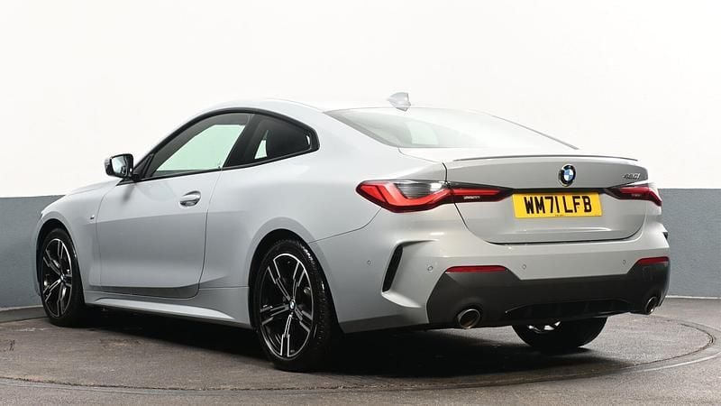 Usado BMW 420 M Sport 181 HP (133 kW) 2022 Cinzento Coupé