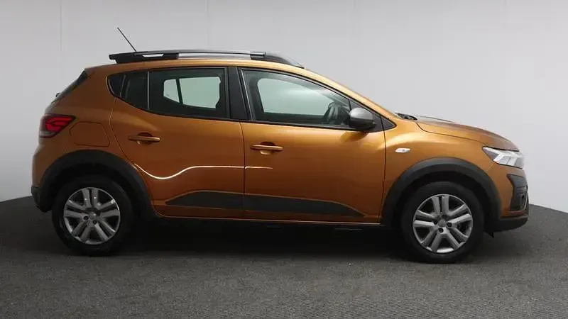 Used Dacia Sandero Expression 100 HP (73 kW) 2023 Orange Hatchback