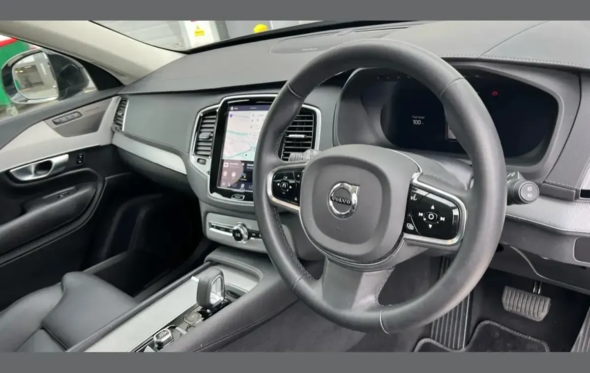 Used Volvo XC90 Plus 247 HP (181 kW) 2024 Grey SUV
