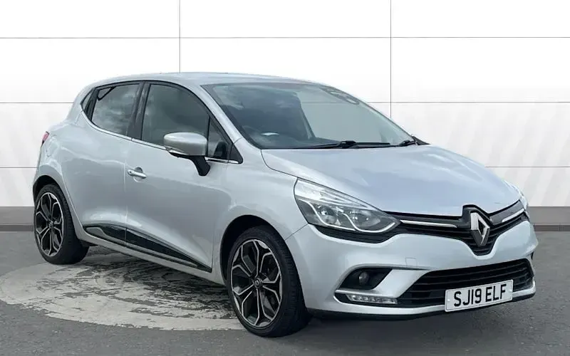 Używany Renault Clio IV Iconic 76 KM (55 kW) 2019 Hatchback