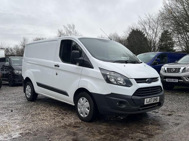 Used Ford Transit Custom 105 HP (77 kW) 2017 White Van