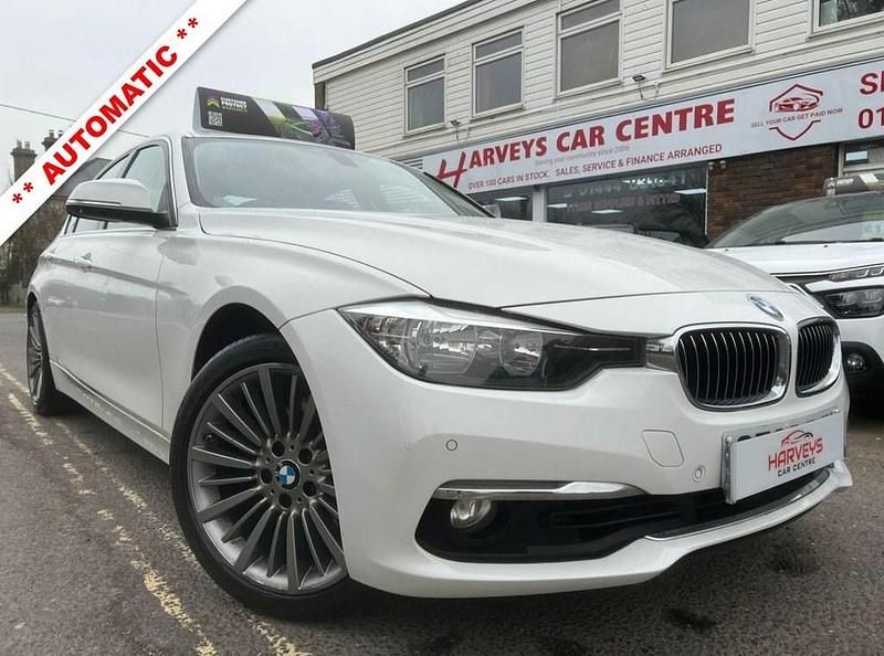 Used BMW 330 Luxury Line 252 HP (185 kW) 2015 White Sedan
