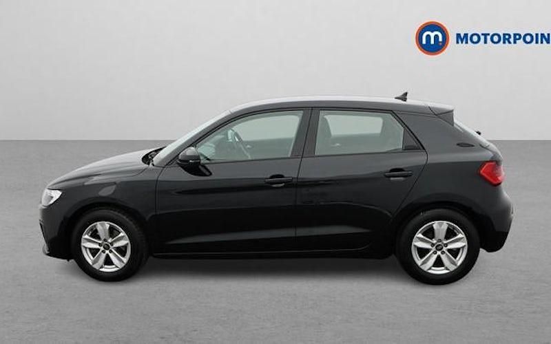 Second-hand Audi A1 Sportback Black Edition 116 CP (85 kW) 2023 Hatchback