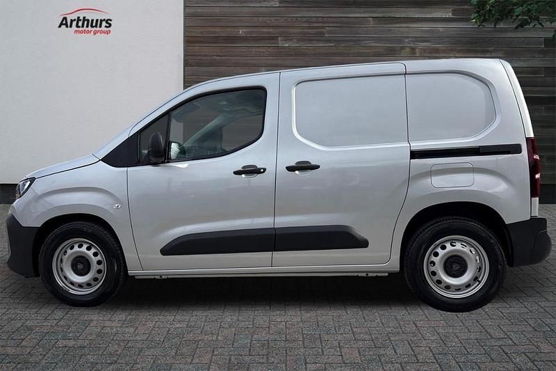 Used Peugeot E-Partner 98 kW (134 HP) 2025 Grey MPV