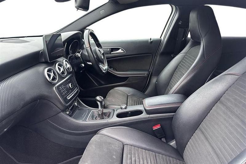 Used Mercedes A160 AMG line 102 HP (75 kW) 2018 Cirrus white Hatchback