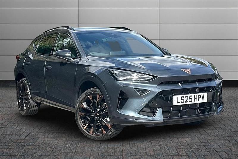 Magnetic tech grey Used 2025 Cupra Formentor SUV | £30,990 (Expensive) - Image 1/4