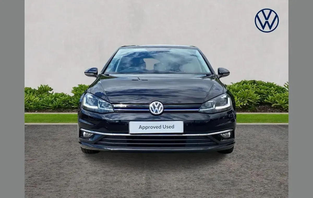 Used VW Golf VIII Edition 128 HP (94 kW) 2020 Black Hatchback