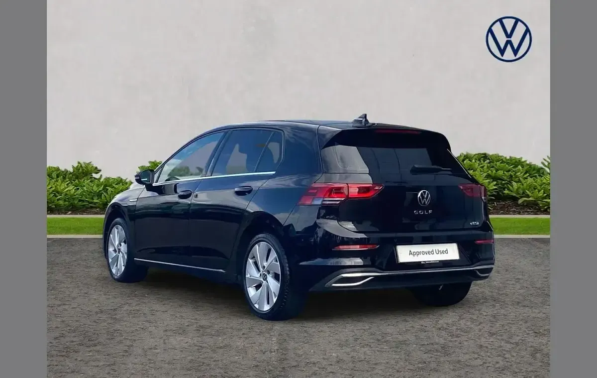 Used VW Golf VIII Style 147 HP (108 kW) 2020 Black Hatchback