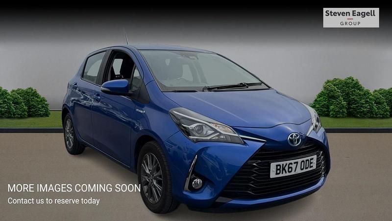 Blue Used 2017 Toyota Yaris Hybrid Hatchback | £10,703 (Fair price) - Image 1/4