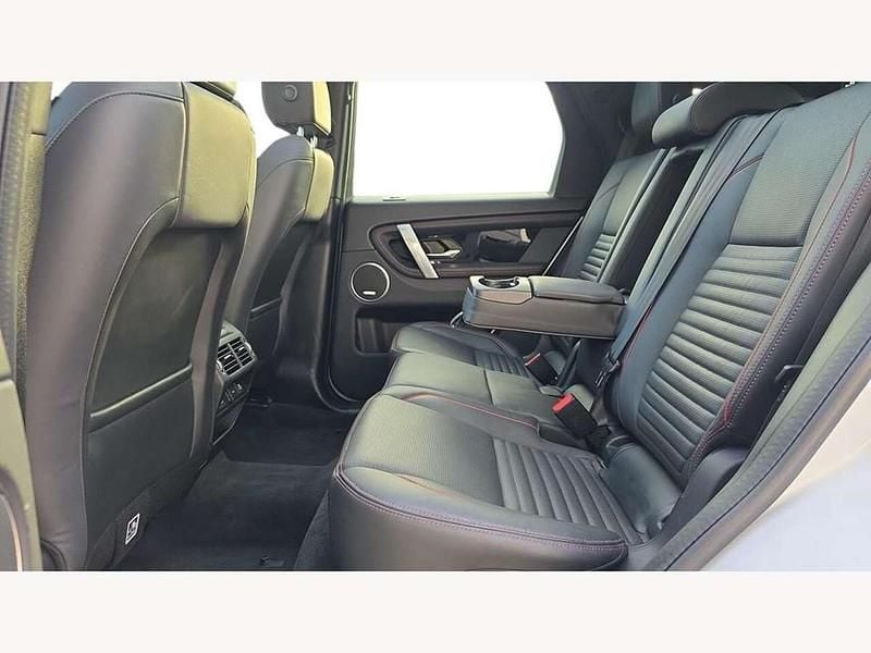 Used Land Rover Discovery Sport HSE Dynamic 204 HP (150 kW) 2022 White SUV