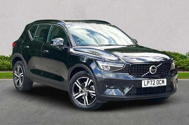 Used 2022 Volvo XC40 Plus SUV | £28,449 (A bit pricey) - Image 1/4