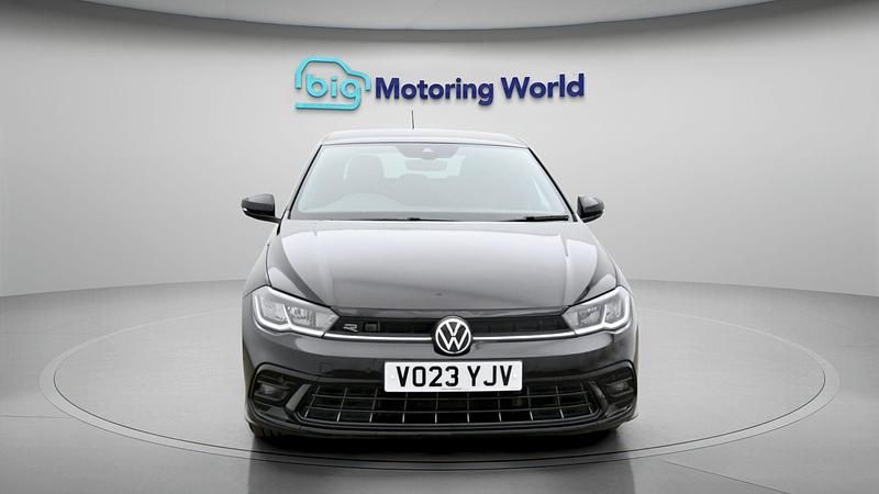 Used VW Polo R-line 94 HP (69 kW) 2023 Black Hatchback
