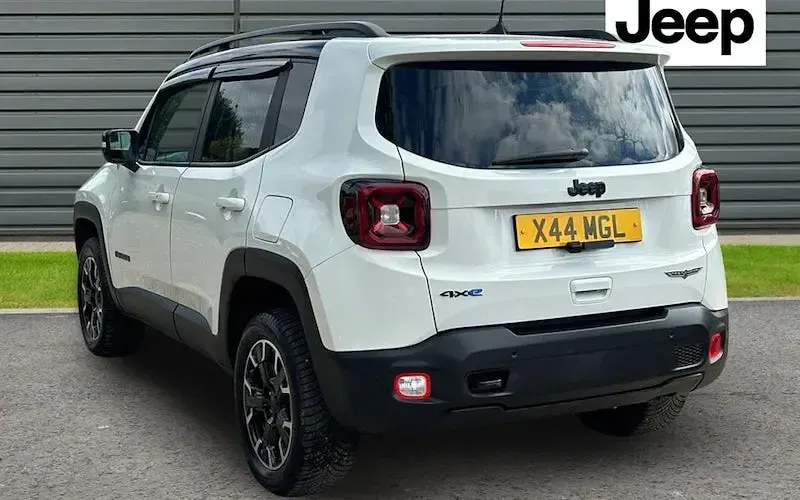 Used Jeep Renegade Trailhawk 241 HP (177 kW) 2023 White SUV