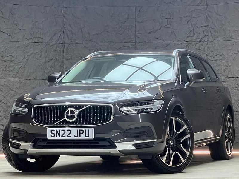 Used Volvo V90 CC Plus 235 HP (172 kW) 2022 Grey Estate