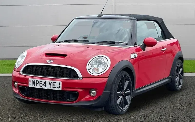 Usado Mini Cooper S Cabriolet 184 HP (135 kW) 2014 Vermelho Cabrios