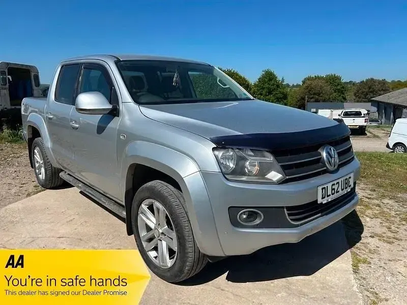 Begagnad VW Amarok Highline 180 HK (132 kW) 2013 Silver Pickup