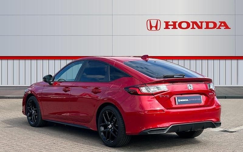 Used Honda Civic Hybrid 143 HP (105 kW) 2025 Red Hatchback