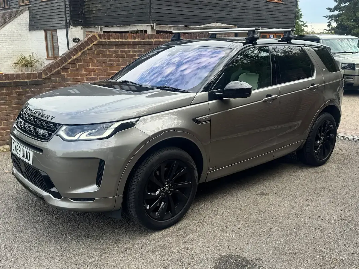 Used Land Rover Discovery Sport HSE Dynamic 245 HP (180 kW) 2019 Silver SUV